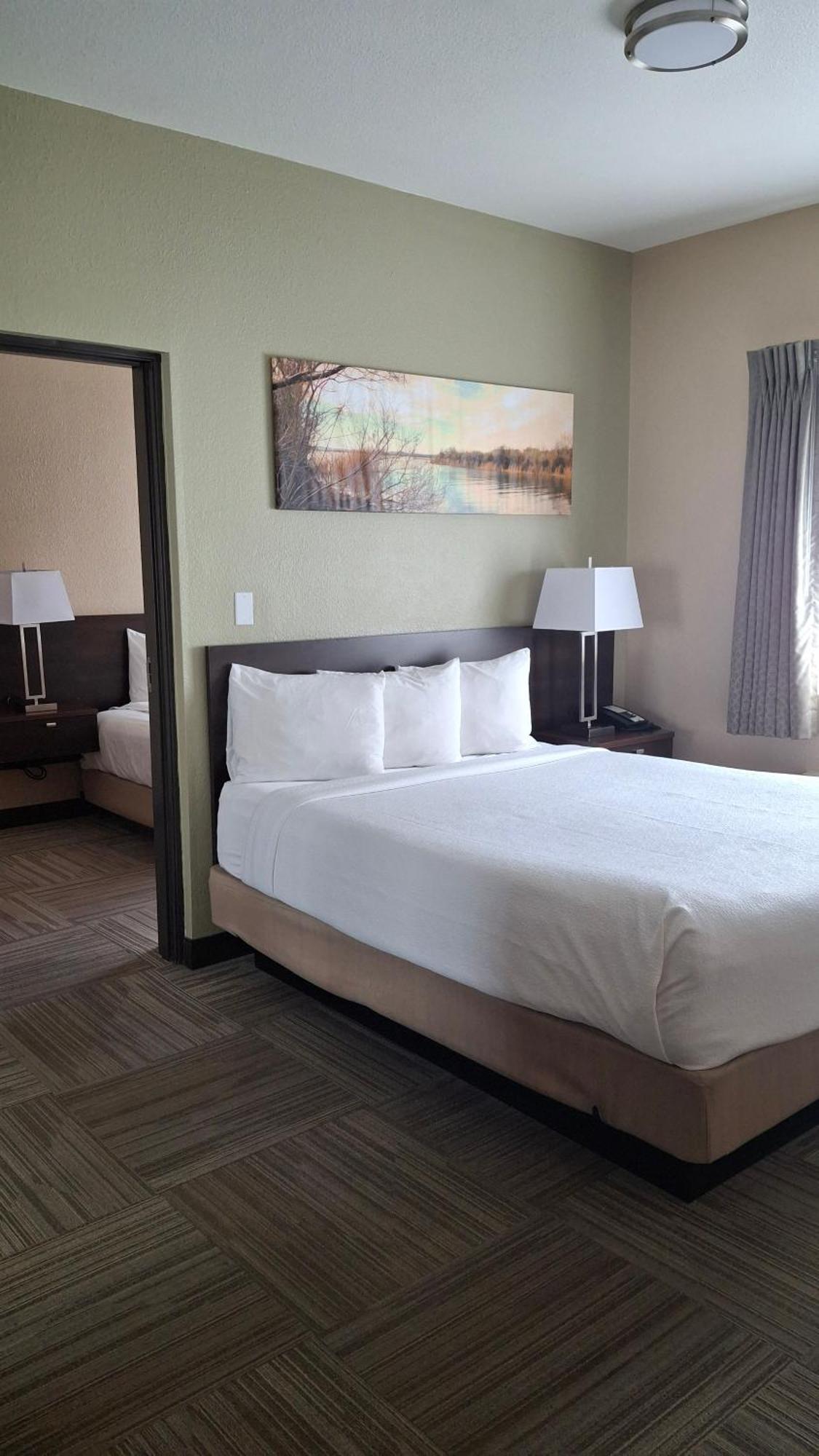 Island Suites Lake Havasu City Bagian luar foto