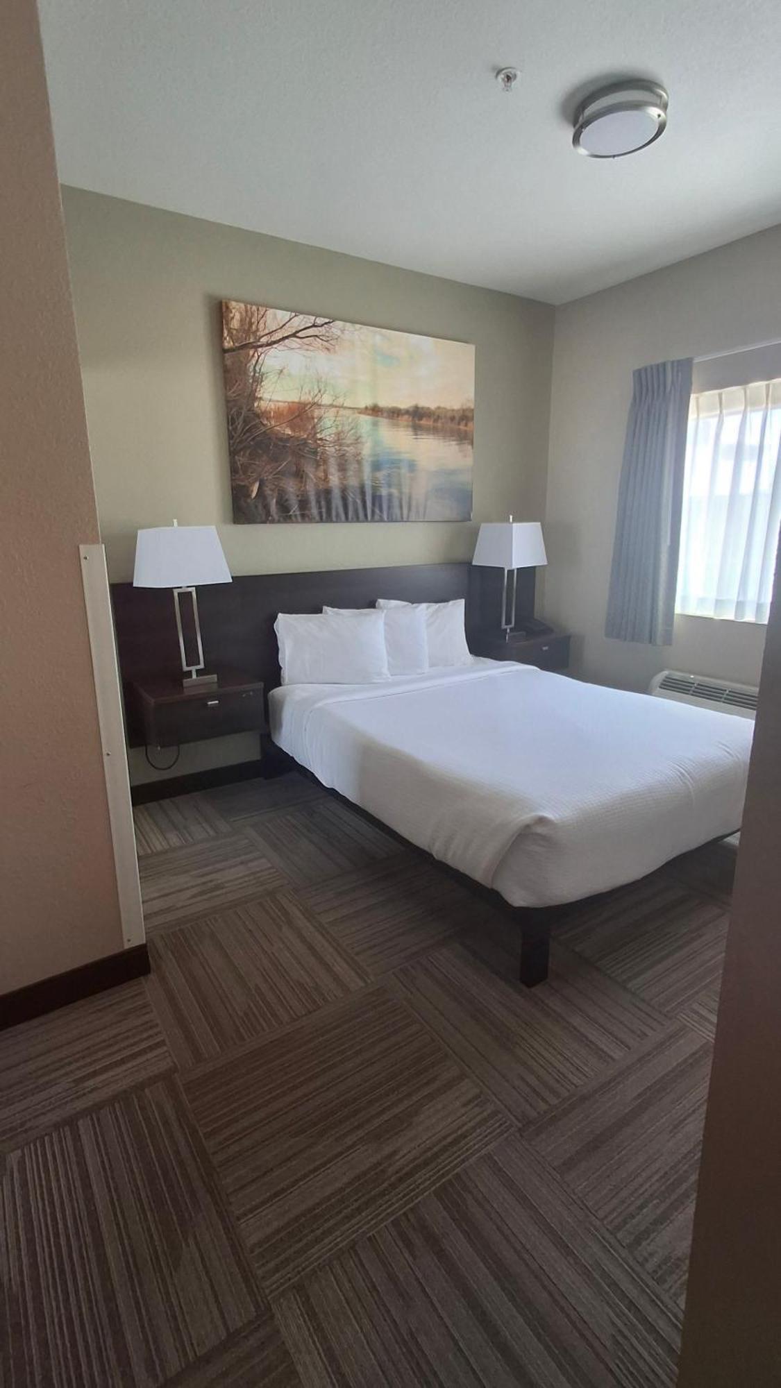 Island Suites Lake Havasu City Bagian luar foto