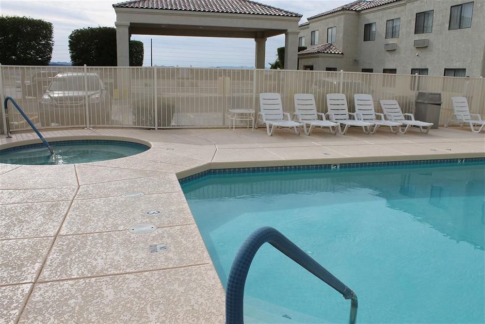 Island Suites Lake Havasu City Bagian luar foto