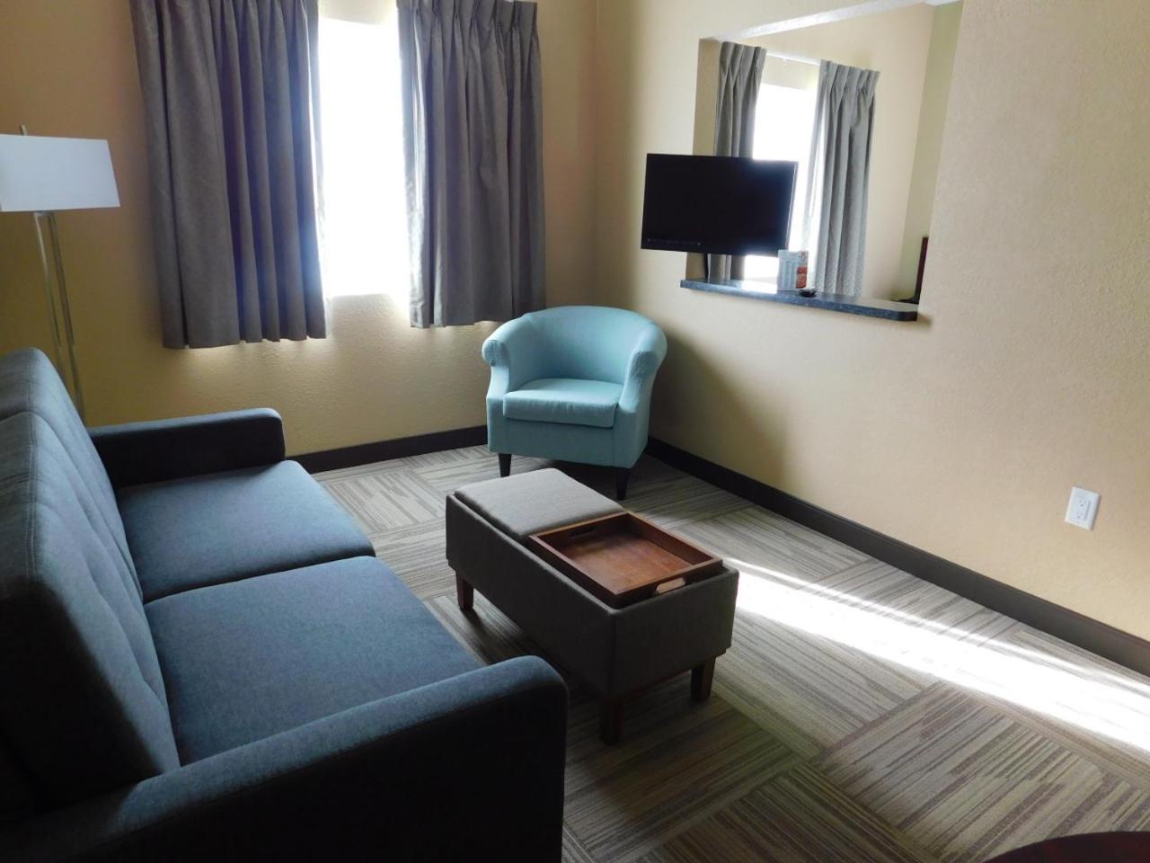 Island Suites Lake Havasu City Bagian luar foto