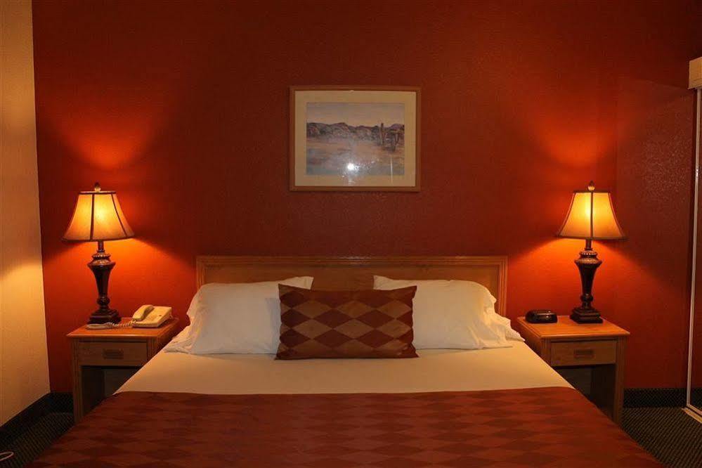 Island Suites Lake Havasu City Bagian luar foto