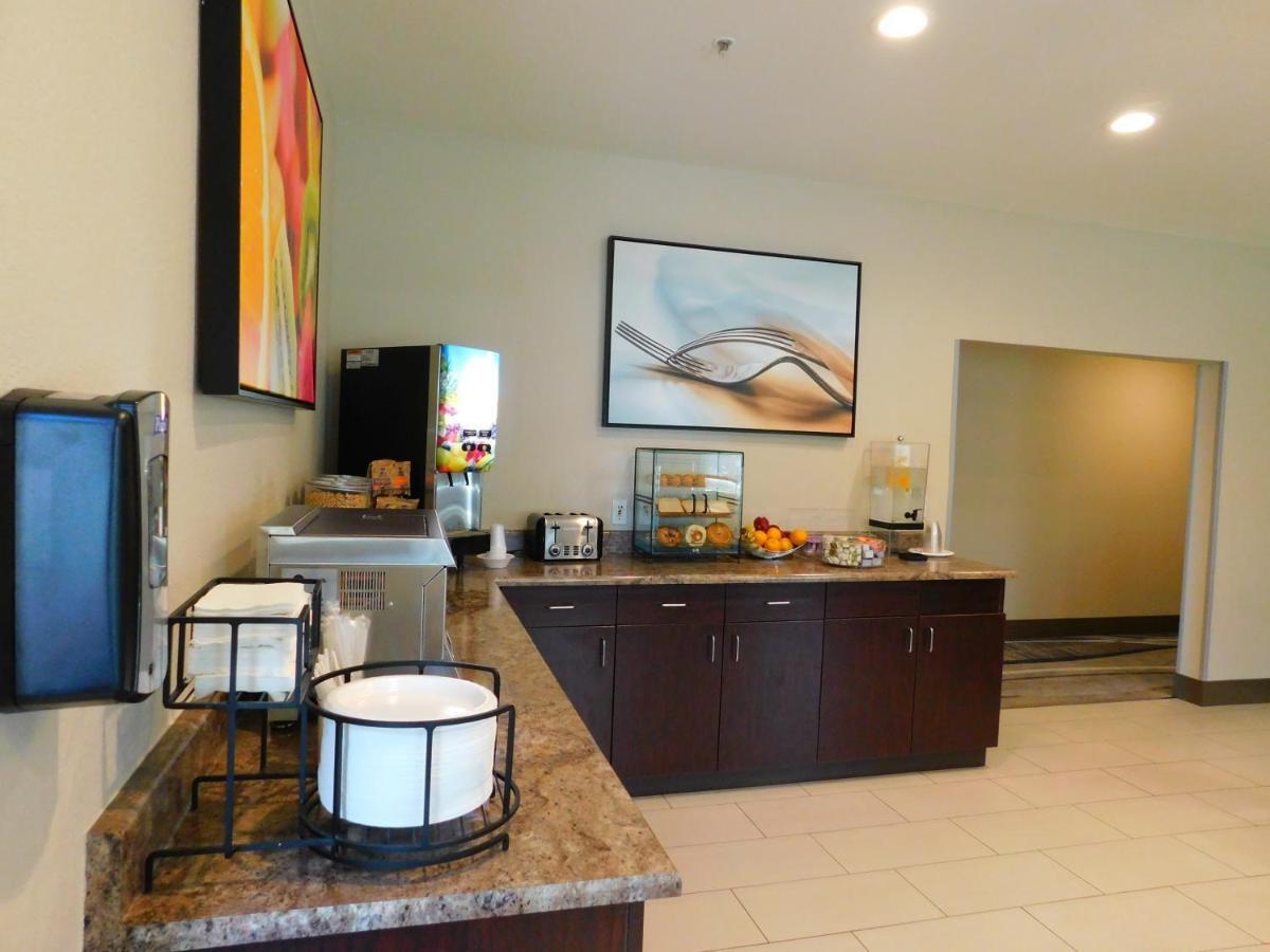 Island Suites Lake Havasu City Bagian luar foto